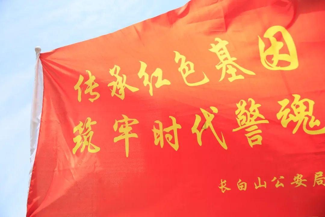 证券带领大盘反攻！华鑫、首创、光大证券涨停，证券指数ETF（560090）暴涨4.79%引爆A股行情，强势两连阳！